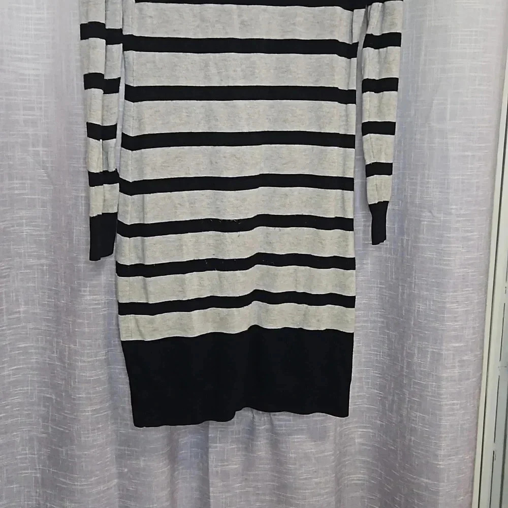 PREMISE SWEATER DRESS - Picture 6 of 8